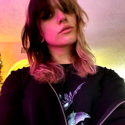 OnlyFans Model Isabelle Strikes a Pose in Arizona