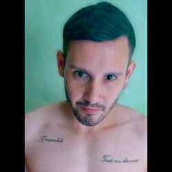 Adriano Omar: Fitness Enthusiast Sharing His Journey