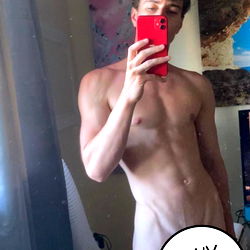 Irish Onlyfans Model Alex_cum9