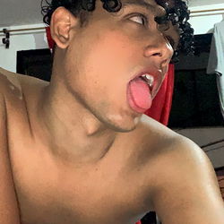 Amabil_cerrada's OnlyFans Content