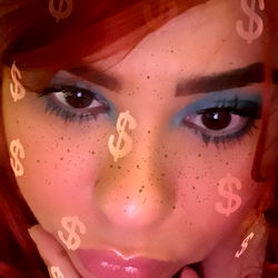 Candid Mochi: An OnlyFans Superstar