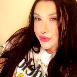 Stylish Social Media Model Alien Freak