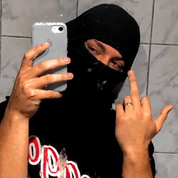 Shelito Morr - Instagrammable Fashion Moment in Chile