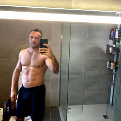 E16VEN, a Bodybuilder from England