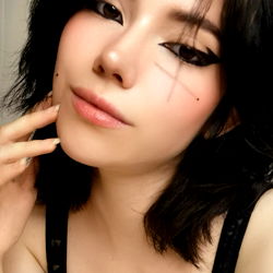 Aesthetically Pleasing Model's Profile Picture