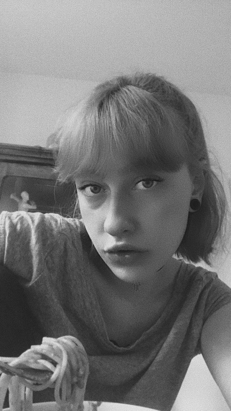 artisticbellah photo