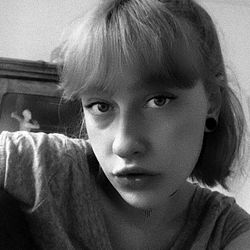 artisticbellah photo