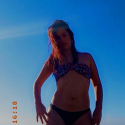 Ale on the Beach - OnlyFans Model