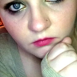 Aesthetically Pleasing Makeup and Fashion Moment