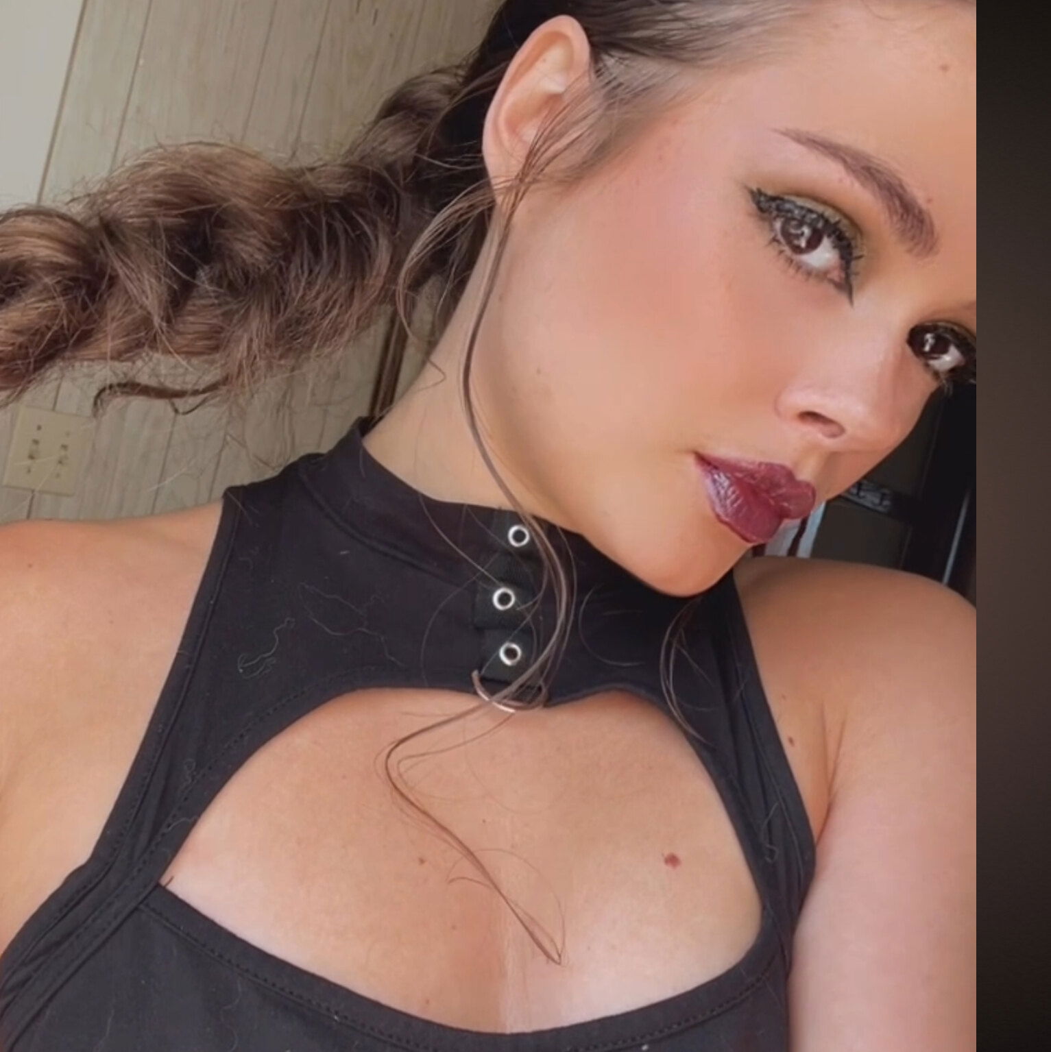 Amber Mysterious photo