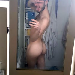 OnlyFans Model Ale: Nude Bathroom Mirror