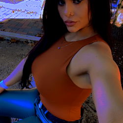 Stylish OnlyFans Model Giselle Rodriguez