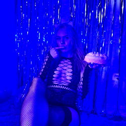 Aurora Mae in a Stylish Pose at Party