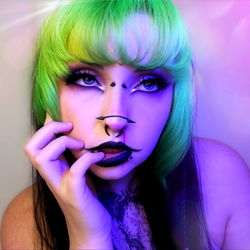 Vayne: A Striking Fashion Statement with a Punk Rock Twist