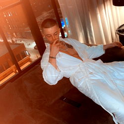 OnlyFans Model A.Sensations2x in a Relaxed Setting