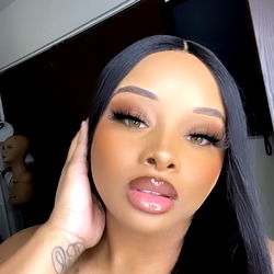 AlexissโNicole photo