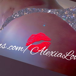 Alexiaโข๏ธ photo