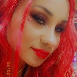 Sonora Model: Afrodita's Red Glam