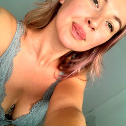 Lauren's OnlyFans Profile