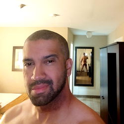 Frankie, OnlyFans Model From Toronto, Canada