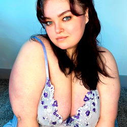 PINK BBW PU$$Y 🩷 angelik photo