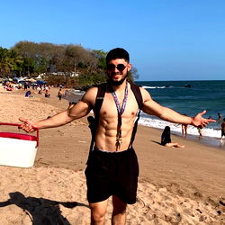 Cristian castillo photo