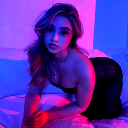 Venus ❤️: A Model in Color and Confidence