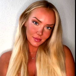 Mariah May - OnlyFans Model