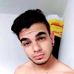 Adriรกn Ballestero photo