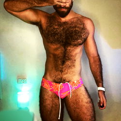 Onlyfans Model MoLines XX, Showcasing the Ultimate Hair Chest