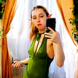 Kermit, OnlyFans Model