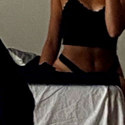OnlyFans Model Luna Poses in Black Lingerie and Mirror Selfie