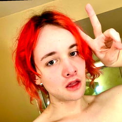 Vibrant Addie Taylor, a Model and Influencer