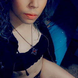 Sensual Portrait of OnlyFans Model 🥀𝕬𝖑𝖊𝖝𝖝𝖎𝖆 🥀,