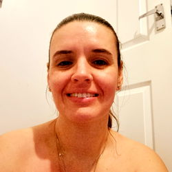 Alicia Davis - Model Profile