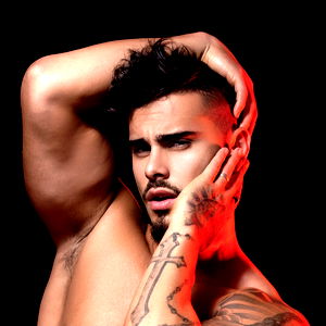 Alexis Descalzo castro photo