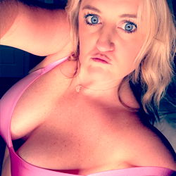 Summer89 in a Pink Bikini