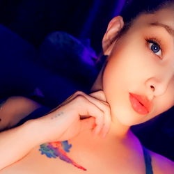 Introducing Alli Nicole: A Rising Star on OnlyFans