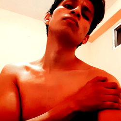 Alex Hernáandez ♉ photo