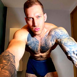 Alexandre Miami Model