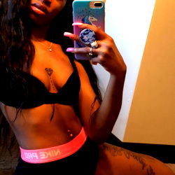 Honey_T: Fitness Model In Pink Sports Bra and Black Bikini Top