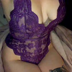 OnlyFans Model Sexymama in Purple Lingerie