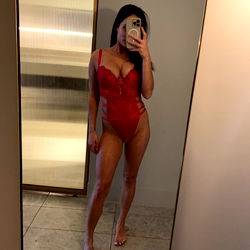 Spicy Peach - OnlyFans Model in Australia