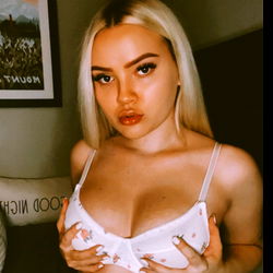 Millie 🍒 #1 Girl Next DOOR ON ONLYFANS! photo