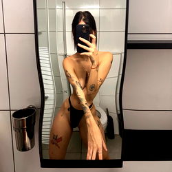 Apollonia Erra's Model Photo