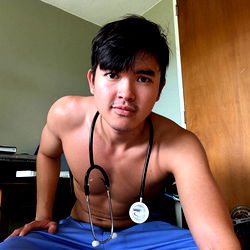 AsianTwinkDom in Hawaii