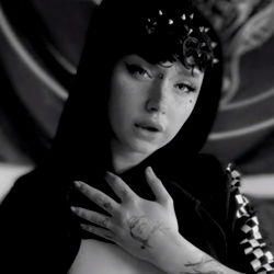 OnlyFans Model Nova - Aesthetic and Mysterious Photoshoot