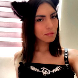 OnlyFans Model Ignacia, 27 Years Old, Sharing Her Creative Photos