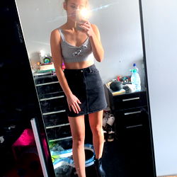 Amy in a Skin-Tight Skirt and Black Heels