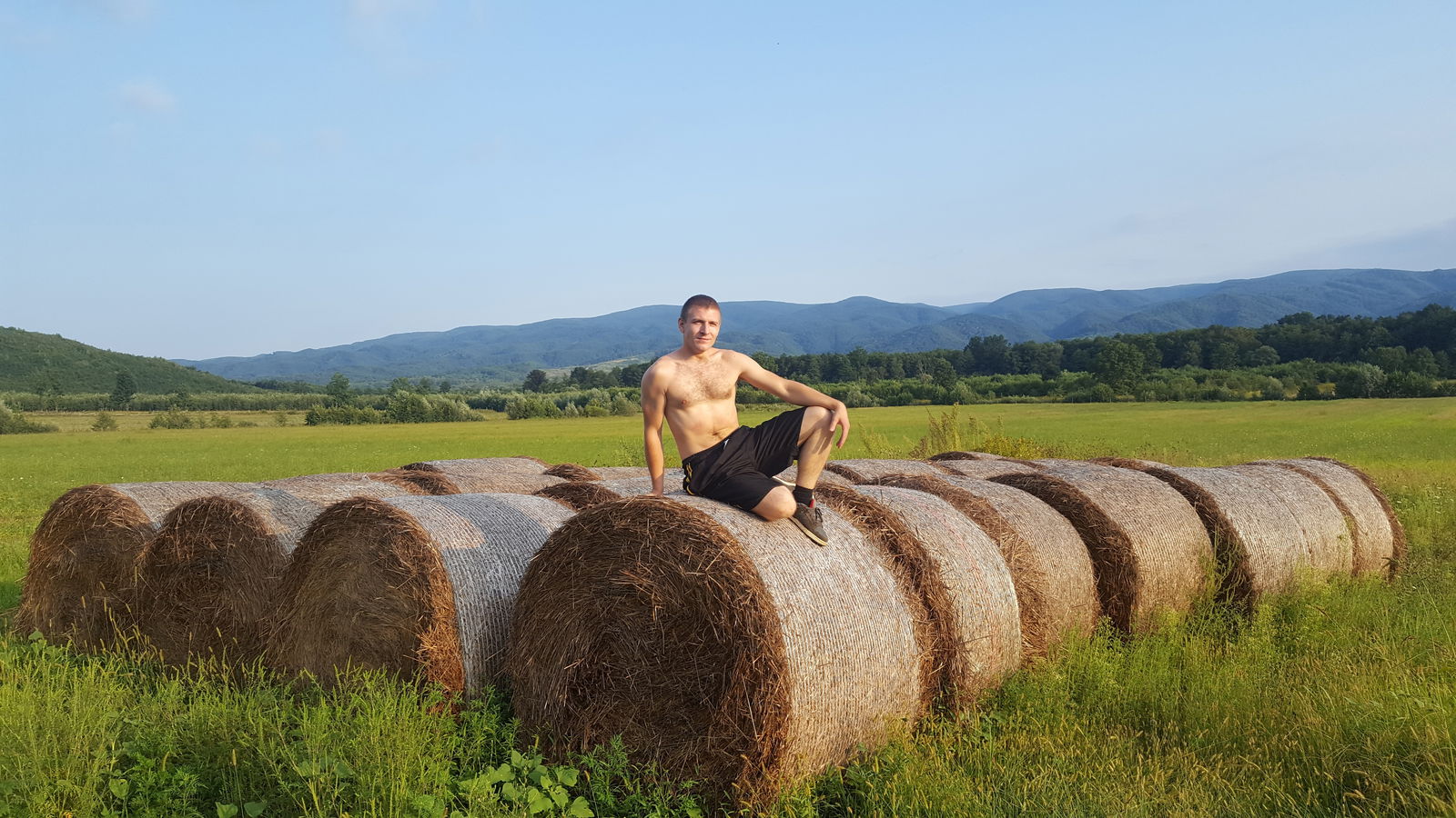 Adam Essex Official photo